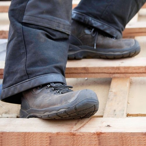 Safety Shoes Supplier in Doha, Qatar
